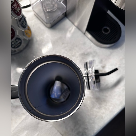 New Limited Edition Hydra Flow unique design Tumbler with Handle - 40oz - Picture 14 of 16